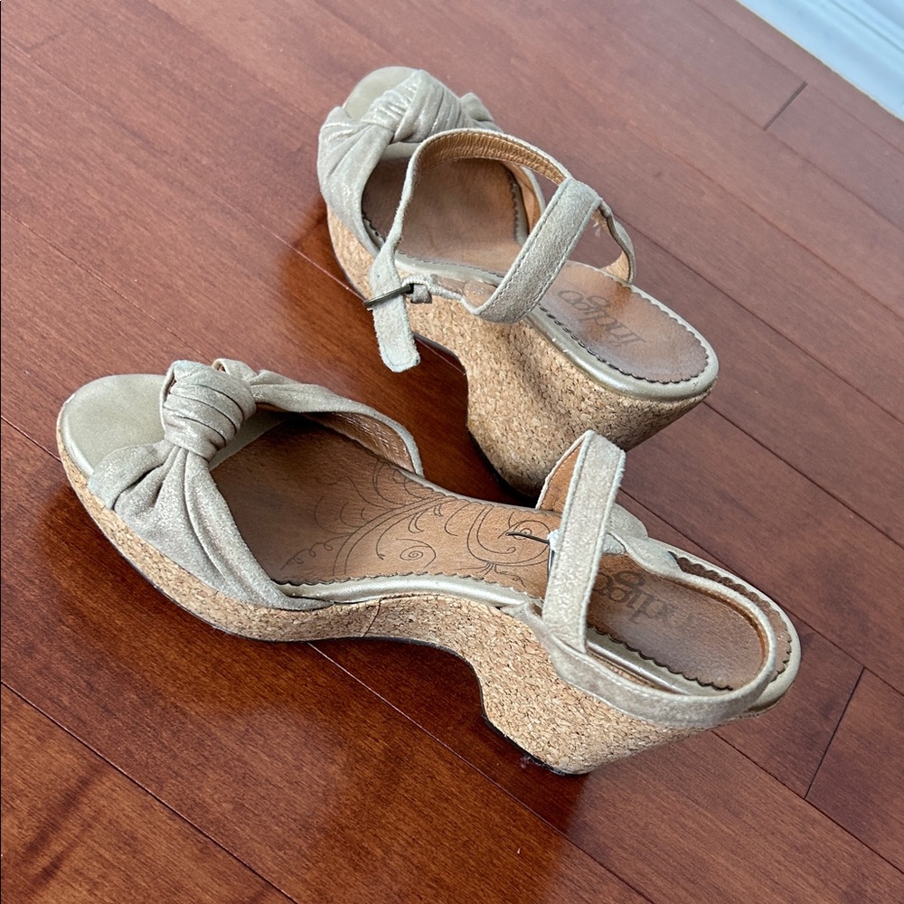 Women's Wedge Sandals